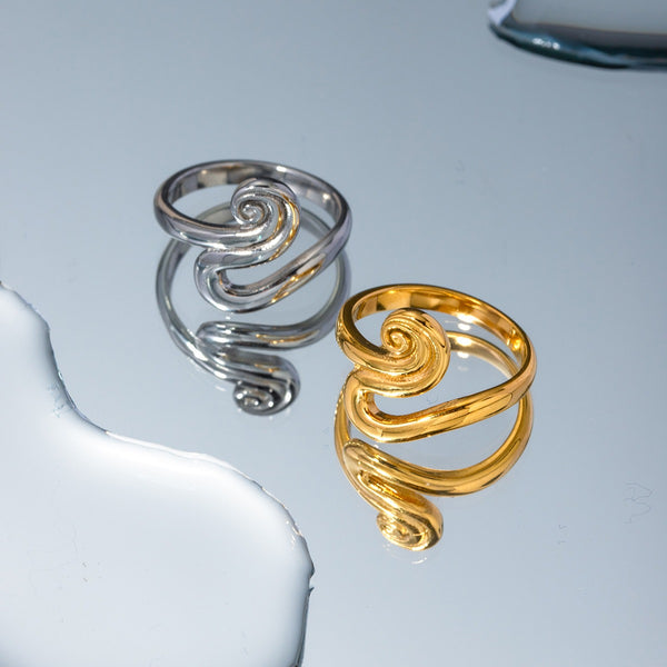 18K gold simple and elegant geometric design ring